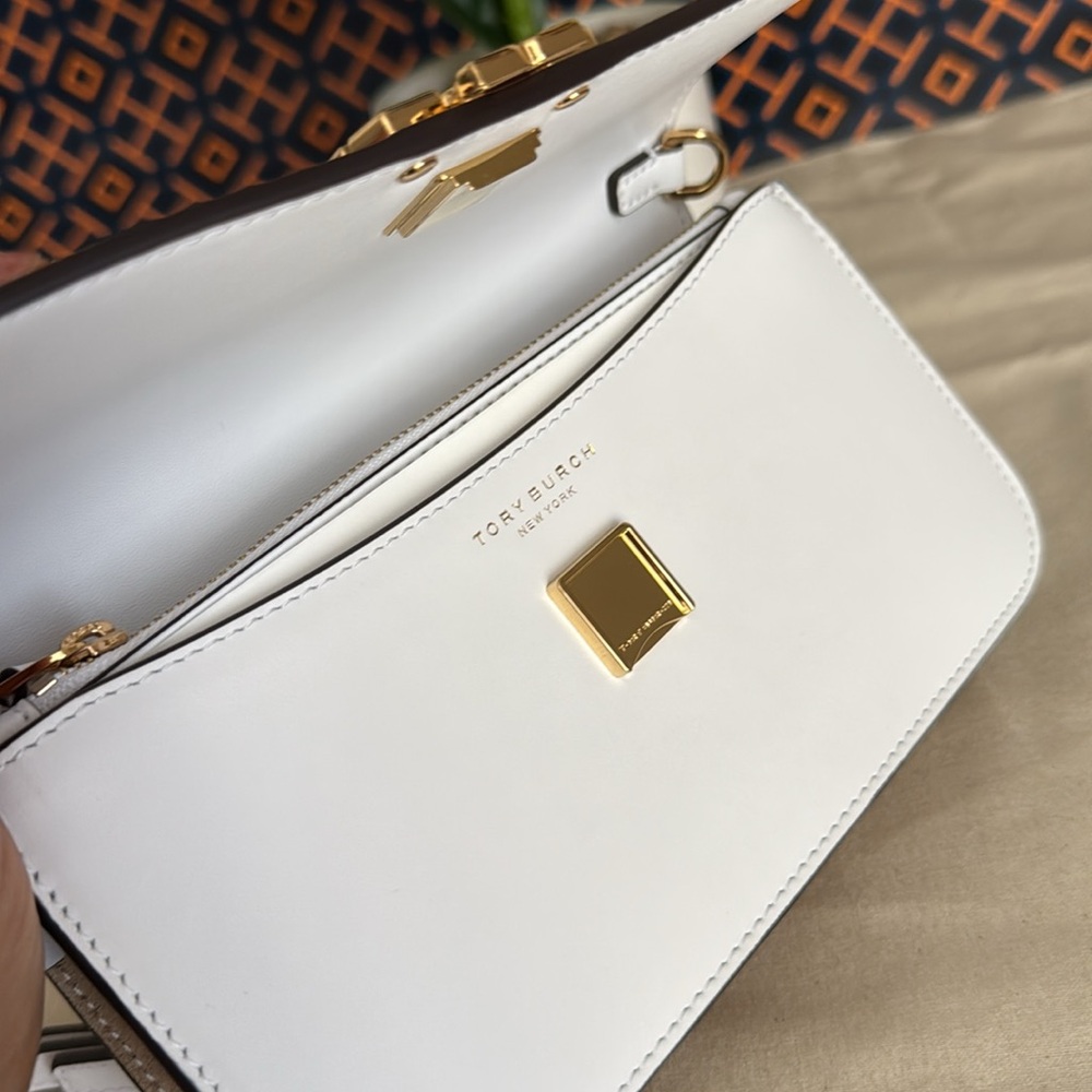 NWT ,Tory Burch Britten soft chain wallet W Wristlet White and Gold Wome… - Picture 7 of 15